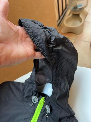 Chaqueta impermeable ligera negra Talla S