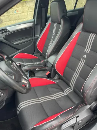 Volkswagen golf GTI ADIDAS