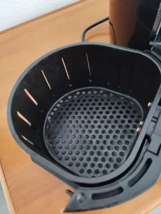 Freidora de aire Cecotec pequeña