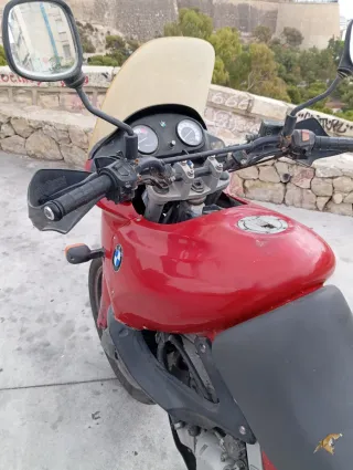 BMW F 650 Rotax - Roja y Plata