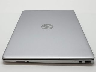 pc portatil hp 15s