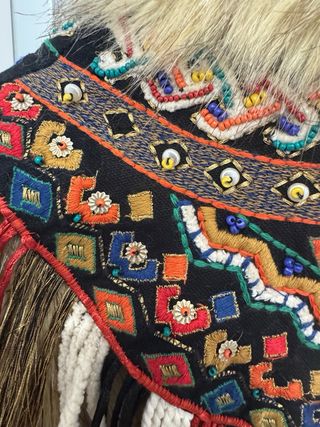 Chaquetón Zara Pelo Boho Bordado Flecos