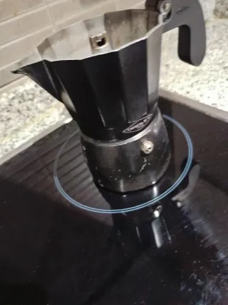 Cafetera Italiana Negra Pequeña