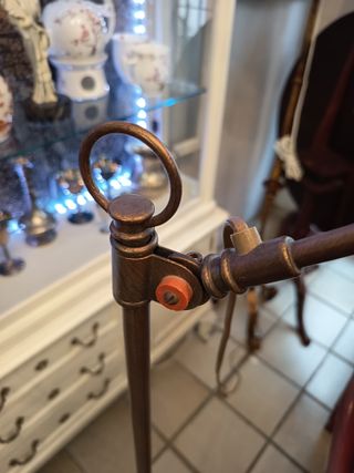 Lámpara de pie metal