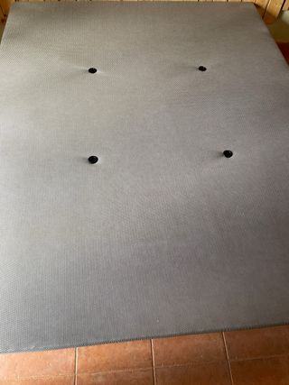 Base tapizada y colchón IKEA