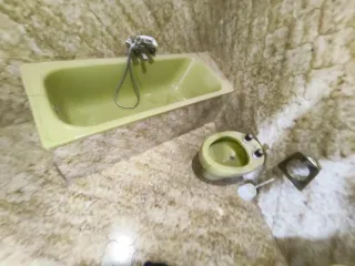 Conjunto de baño: lavabo, bidé y pedestal