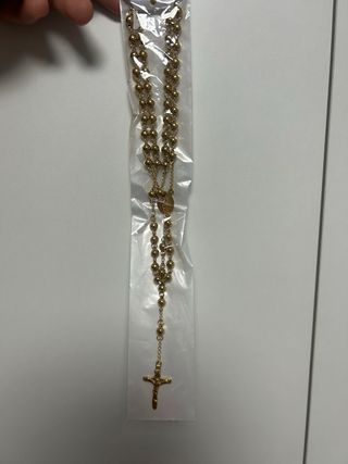 Rosario Dorado con Colgante de Cruz