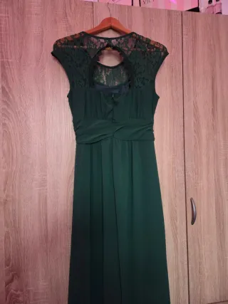 Vestido de fiesta verde con encaje