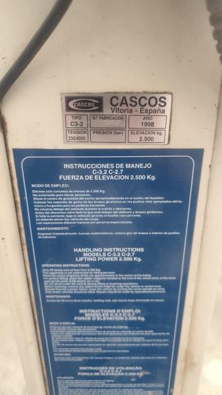 Elevador de 2 columnas CASCOS