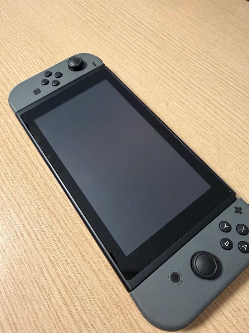 Nintendo Switch Negra y Gris no se hacen envíos afbeelding 3