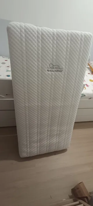 Cuna Ikea con colchón