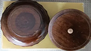 Caja de madera tallada a mano vintage