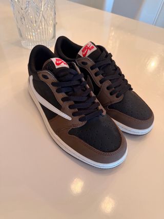 Jordan 1 Low Travis Scott Mocha