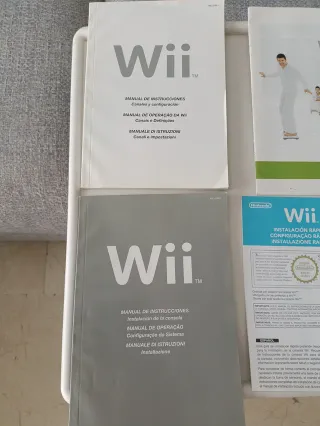Manuales Nintendo Wii + Accesorios