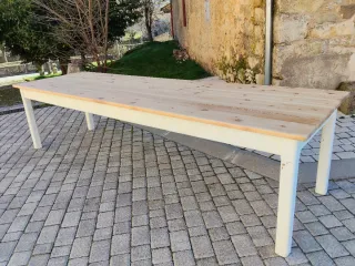Mesa grande de madera