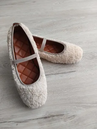 Bailarinas de borrego beige mujer