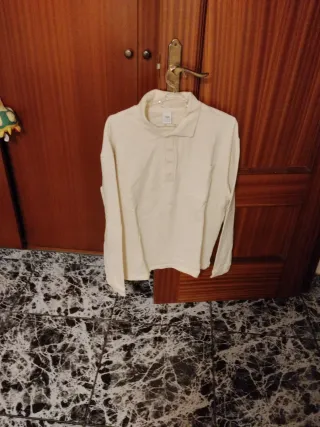 Confezione di 4 felpe Zara con diversi design