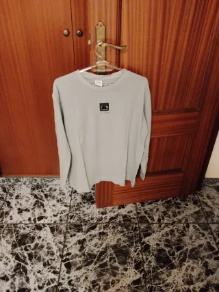 Confezione di 4 felpe Zara con diversi design