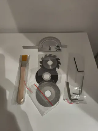 Mini sierra de mesa 24V