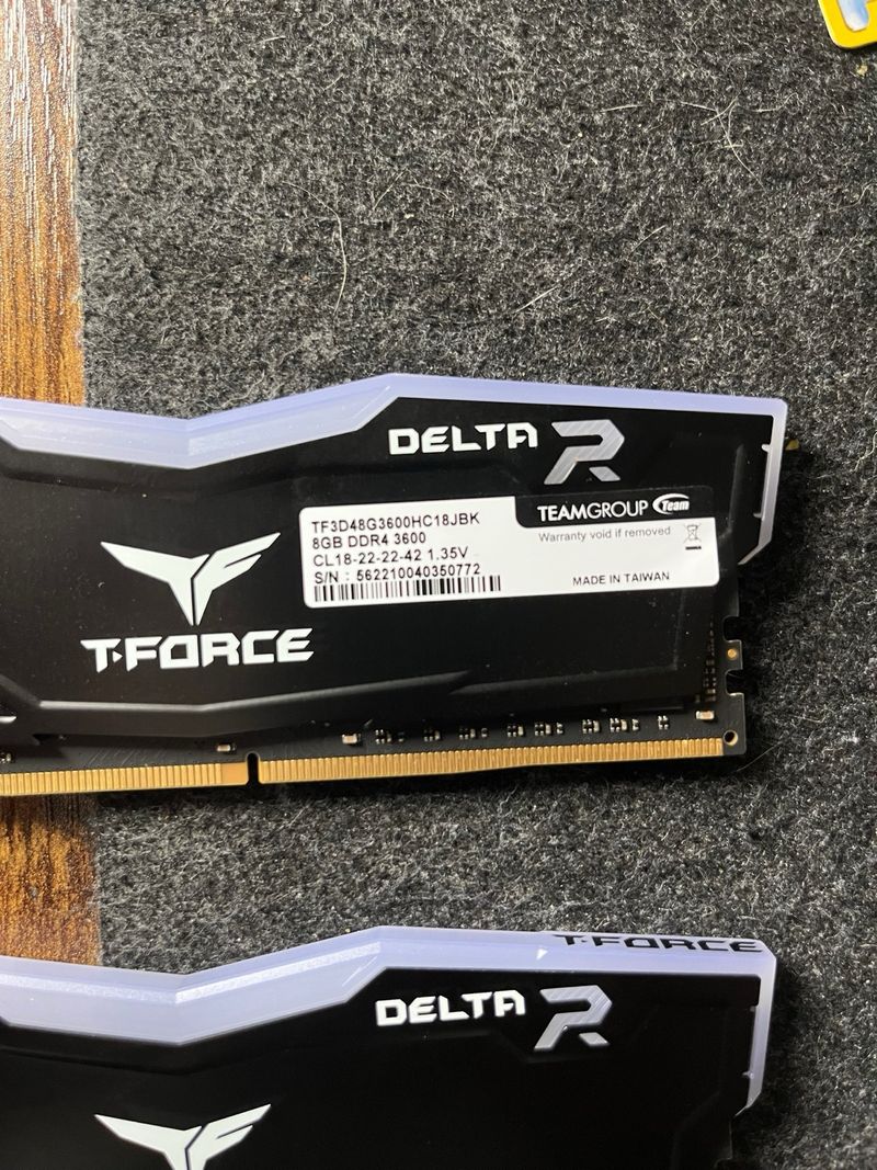 RAM T-Force Delta RGB DDR4 16GB afbeelding 3