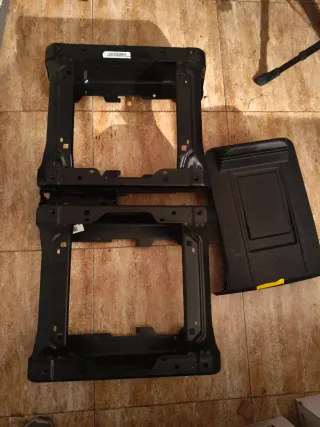 Cajón plástico bases asiento Traveler