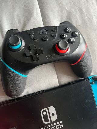 Nintendo Switch Neon Blue/Red + Mando Pro Wireless