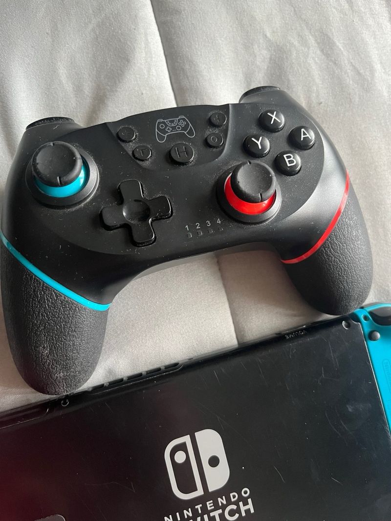 Nintendo Switch + Mando Extra afbeelding 3