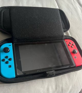 Nintendo Switch Neon Blue/Red + Mando Pro Wireless