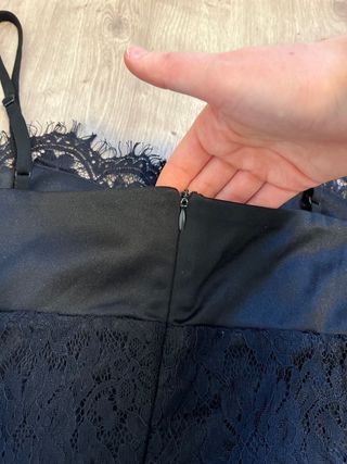 Top lencero de encaje negro