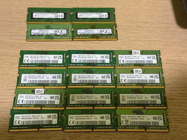 16 x 8GB DDR4 3200 y 2400