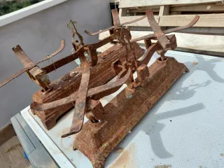 Básculas antiguas de hierro