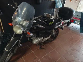 Yamaha YBR 125 Negra