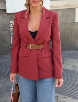 Blazer Zara con cinturón
