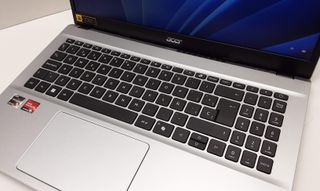 pc portatil acer ag15-42p-r415