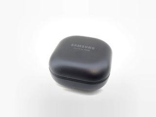 in-ear samsung galaxy buds pro sm-r180