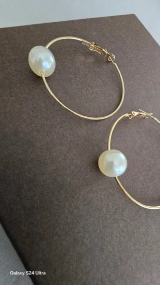 Orecchini cerchio con perla oro