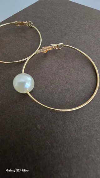 Orecchini cerchio con perla oro