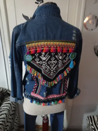 Conjunto vaquero: cazadora y pantalón