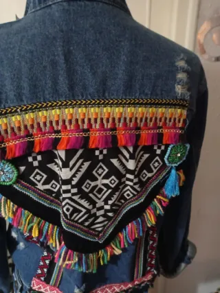 Conjunto vaquero: cazadora y pantalón