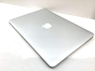 portatil apple apple macbook air core i5 1.8 13 (2017) (a1466)