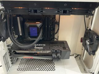 pc sin especificar torre color blanco