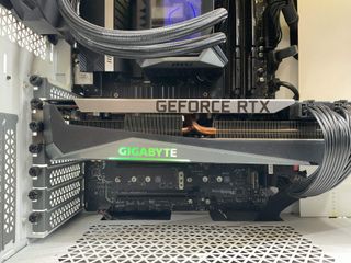 pc sin especificar torre color blanco