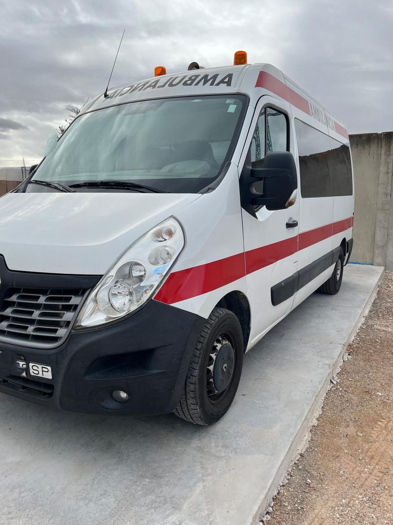 Renault Master 2.3 dCi 125cv L2H2 - 2015 - Camper - foto 1