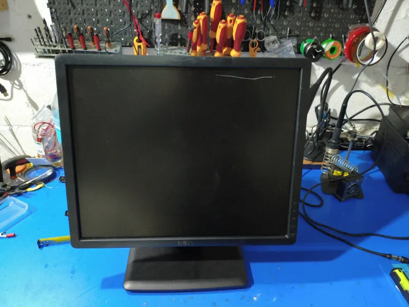 Pantalla Dell Negra