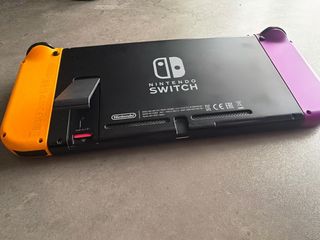 Nintendo Switch + 4 Juegos + Accesorios