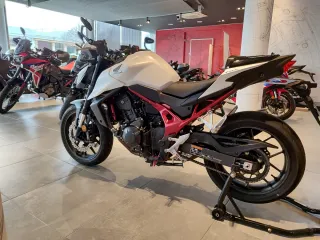Honda Hornet 750 Naked