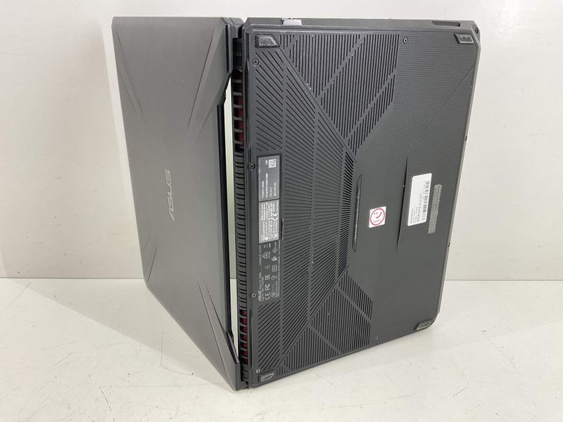 pc portatil asus fx505d afbeelding 7