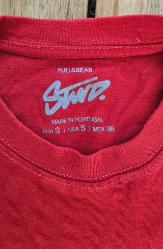 Camiseta Pull&Bear Roja Talla S