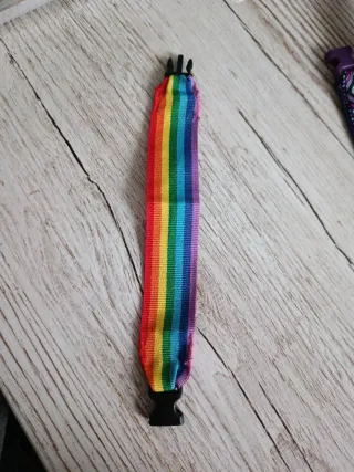 Pulsera arcoíris con cierre