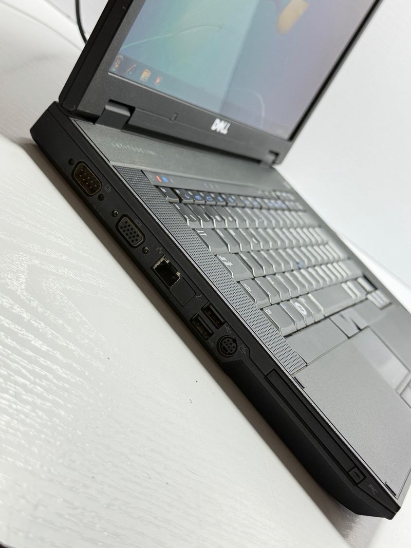 Dell Latitude E5500 Core 2 Duo / 4Gb / 60Gb SSD afbeelding 4